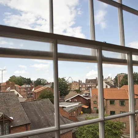 Apartament - Buckingham Court